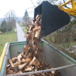 Lieferung Brennholz